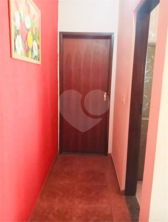 Sobrado à venda com 3 quartos, sendo 1 suíte, em Jardim Casa Branca, Suzano, SP