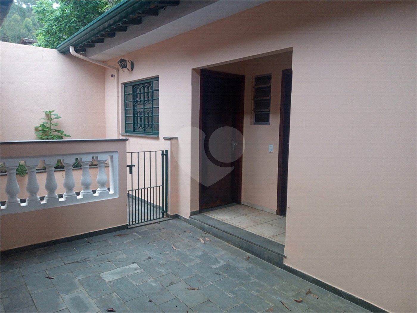 Casa à venda com 3 suítes em Lavapés, Mairiporã, SP