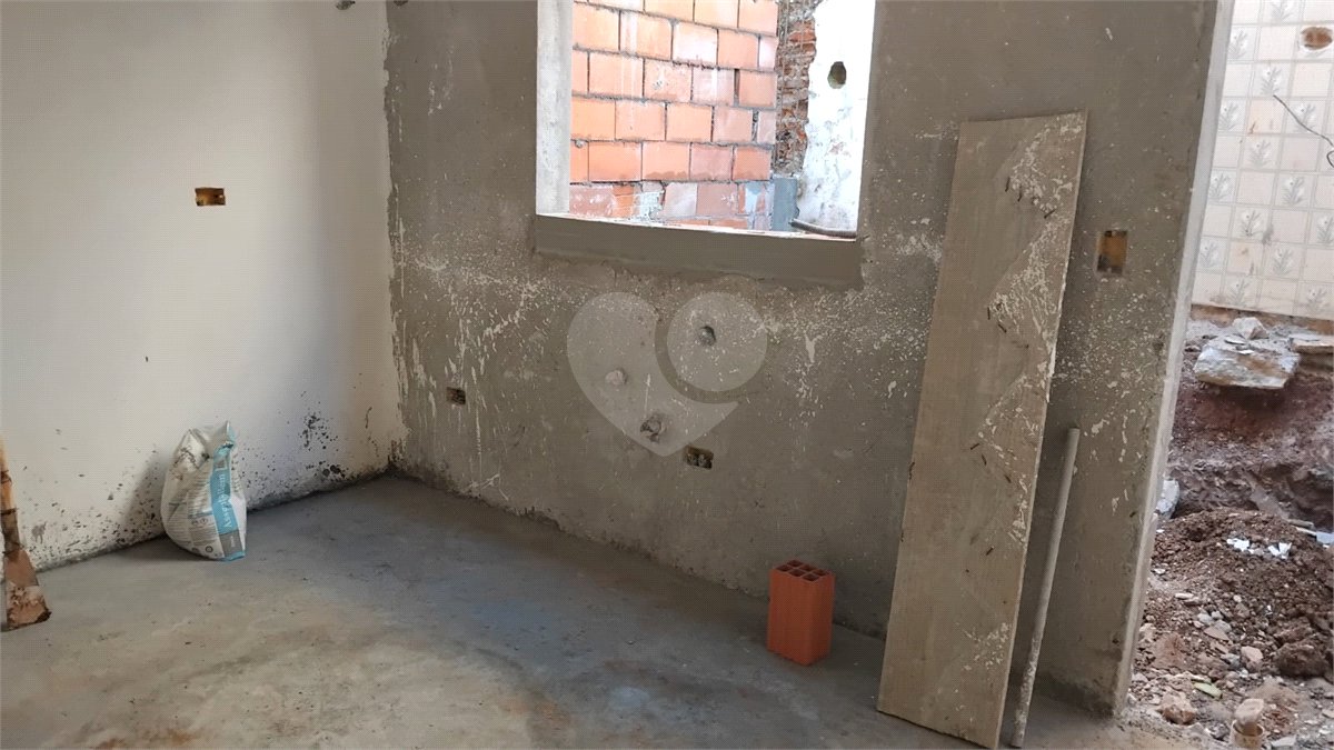 Sobrado à venda com 3 suítes em Butantã, São Paulo, SP