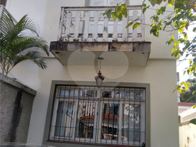 Sobrado à venda com 3 quartos, sendo 1 suíte,  em Chácara Santo Antônio, São Paulo, SP