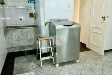 Apartamento à venda com 4 quartos, sendo 1 suíte,  em Copacabana, Rio de Janeiro, RJ