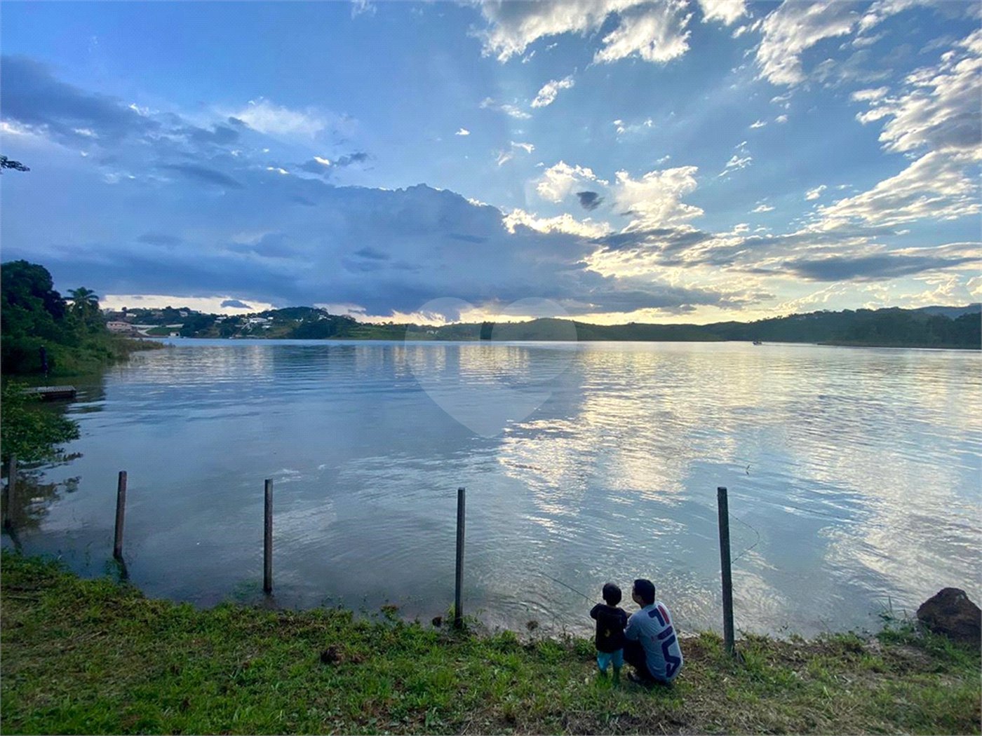 Terreno à venda no condomínio Portal do Igaratá, Igaratá - SP