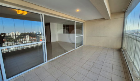 Apartamento à venda com 3 quartos, sendo 1 suíte,  em Jardim Olympia, São Paulo, SP