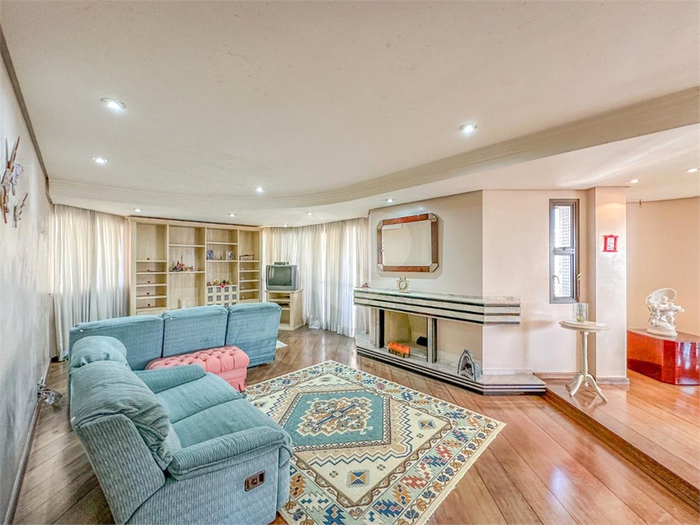 Apartamento à venda com 3 suítes em Vila Santo Estevão, São Paulo, SP