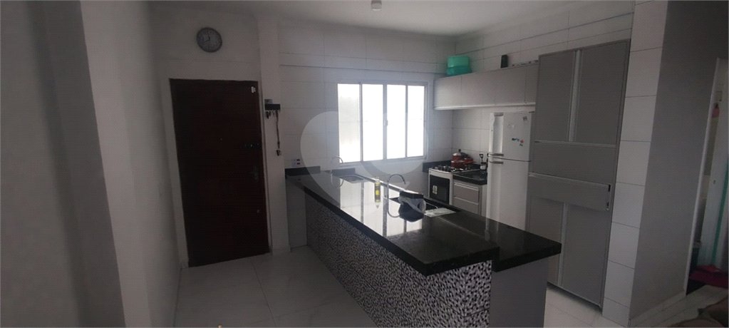 Apartamento à venda com 2 quartos em Maracanã, Praia Grande, SP