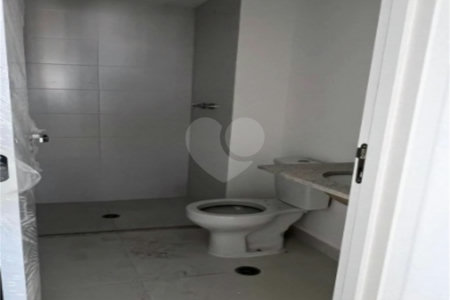 Apartamento à venda com 3 quartos, sendo 1 suíte,  em Vila Independência, São Paulo, SP