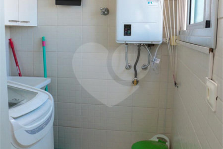 Apartamento à venda com 3 quartos, sendo 1 suíte, em Vila Gomes, São Paulo, SP
