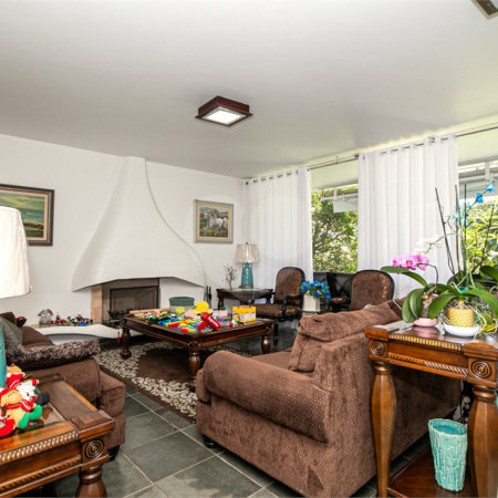 Casa à venda com 4 quartos, sendo 2 suítes,  em Interlagos, São Paulo, SP