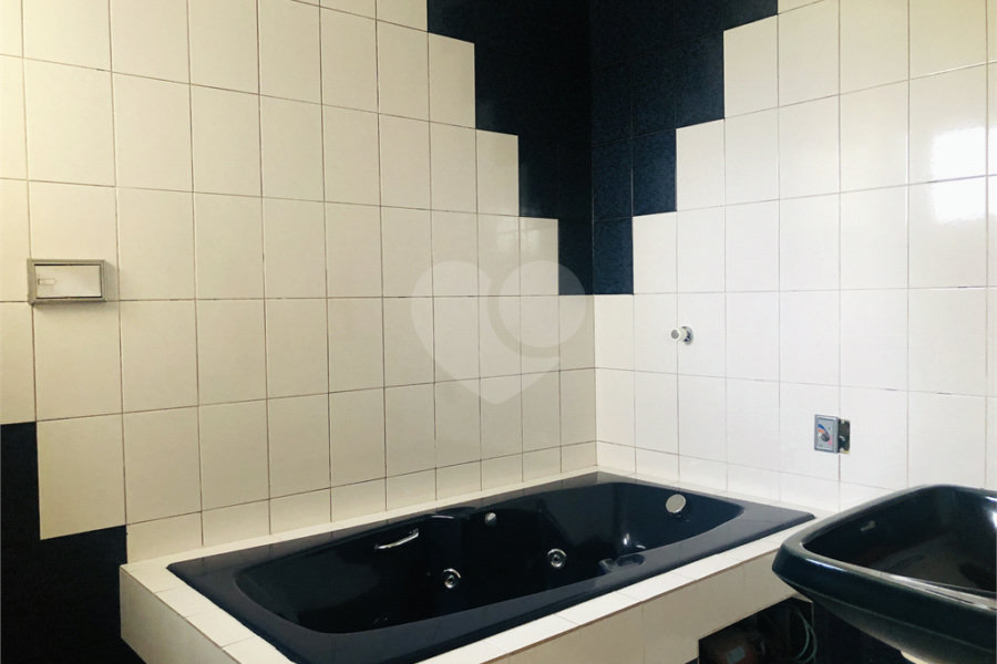 Sobrado à venda com 3 quartos, sendo 1 suíte, em Vila Romero, São Paulo, SP