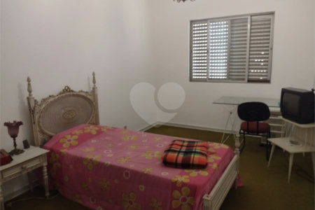 Sobrado à venda com 2 quartos em Campo Belo, São Paulo, SP