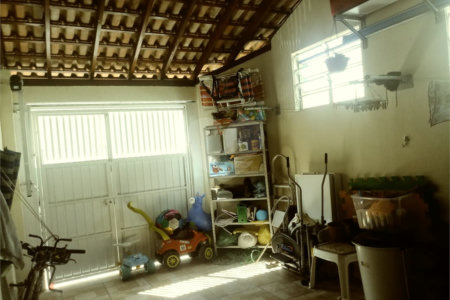 Casa à venda com 2 quartos, sendo 1 suíte, no condomínio Jardim Débora, Poá - SP