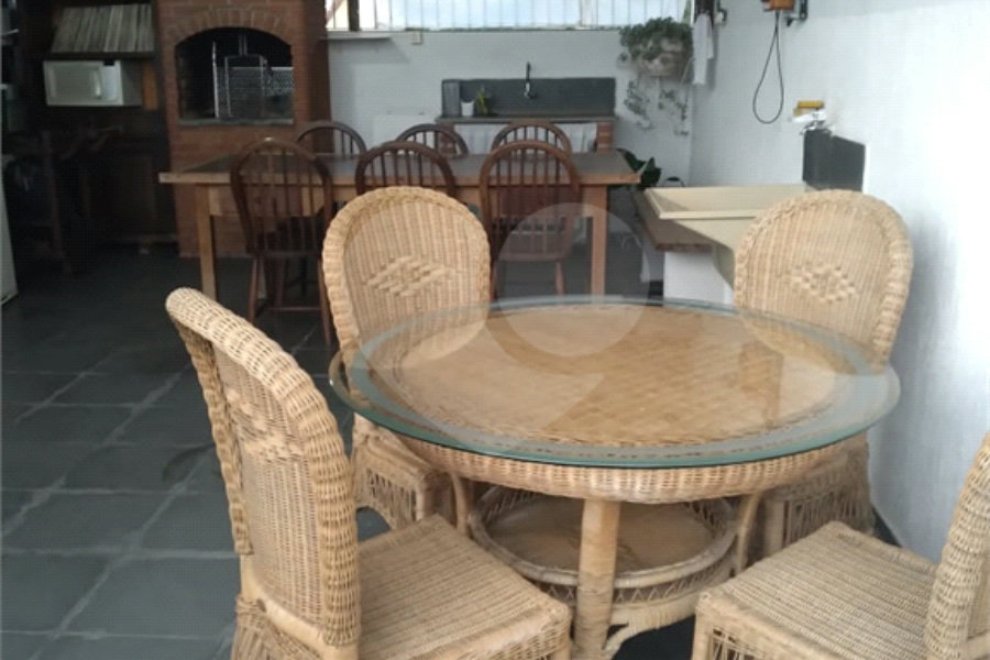 Casa Térrea à venda com 4 quartos, sendo 1 suíte, em Vila Romero, São Paulo, SP