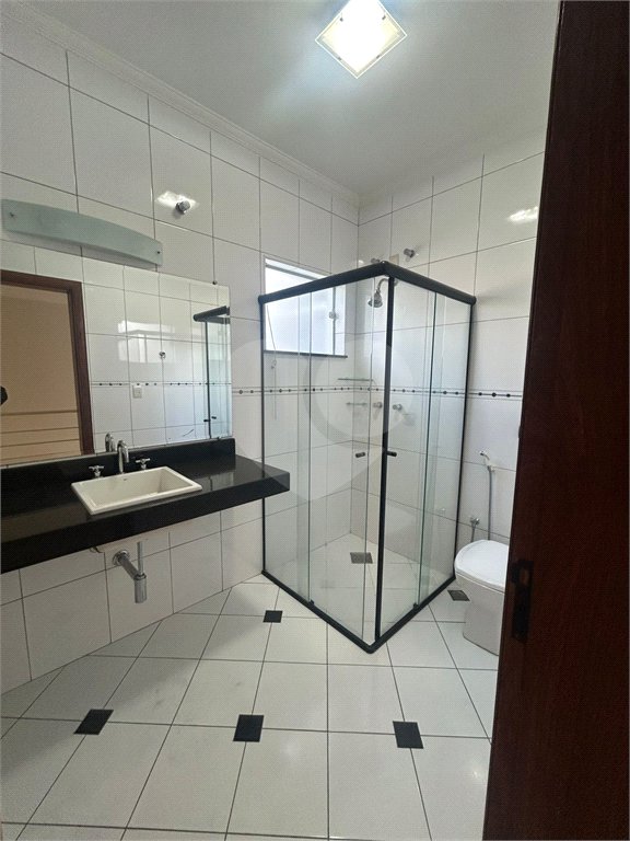 Casa à venda com 4 quartos, sendo 1 suíte,  no condomínio Lago da Boa Vista, Sorocaba - SP