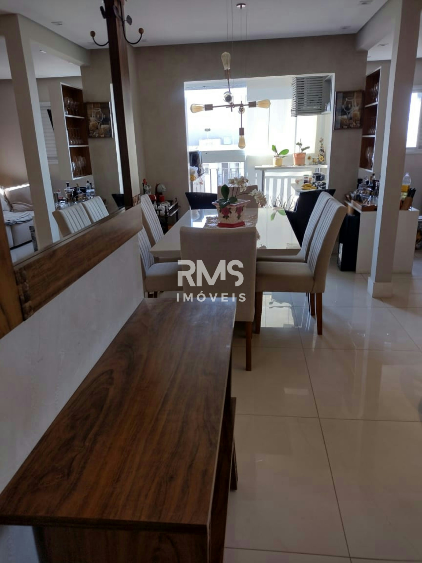 Apartamento à venda com 2 quartos, sendo 1 suíte,  em Parque Industrial, Itu, SP