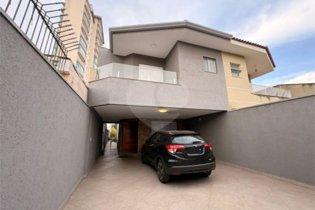 Sobrado à venda com 3 suítes em Vila Milton, Guarulhos, SP