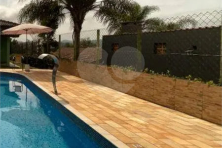 Casa em condomínio à venda com 3 quartos, sendo 2 suítes, no Centro, Bom Jesus dos Perdões, SP