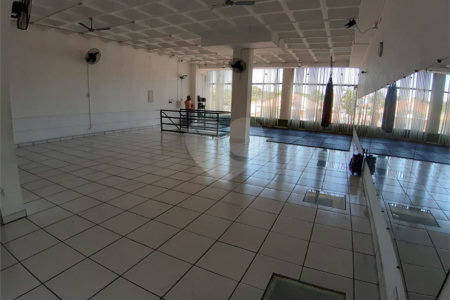 Prédio à venda ou para alugar em Vila Irmãos Arnoni, São Paulo, SP