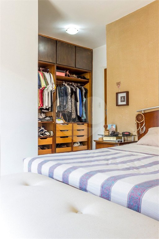 Casa à venda com 3 quartos, sendo 1 suíte,  em Parque Jabaquara, São Paulo, SP