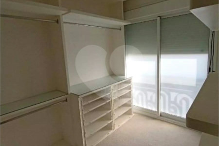Casa à venda com 3 suítes no condomínio Solares Vila Europa, São Paulo - SP