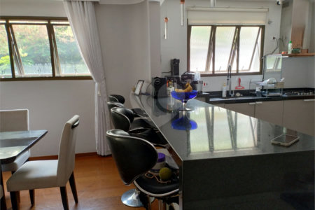 Apartamento à venda com 4 quartos, sendo 1 suíte,  em Brooklin Paulista, São Paulo, SP