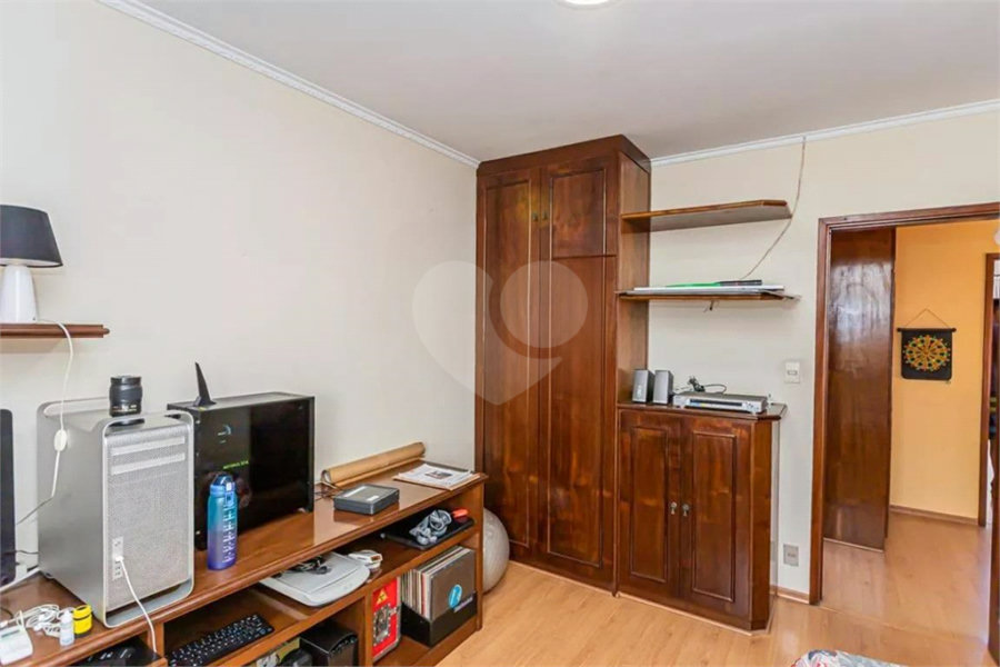 Sobrado à venda com 3 quartos, sendo 1 suíte, em Vila Carolina, São Paulo, SP
