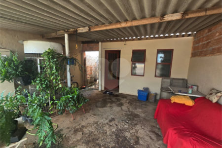 Casa à venda com 1 quarto em Vila Célia, Itapetininga, SP