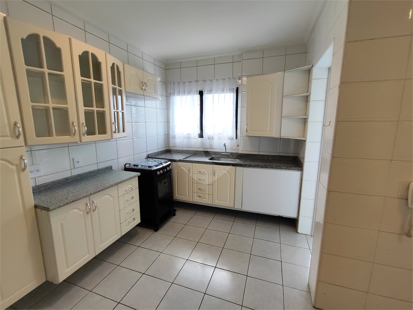 Apartamento à venda com 3 quartos, sendo 1 suíte,  em Vila Ester (zona Norte), São Paulo, SP