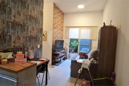 Apartamento à venda com 3 quartos, sendo 1 suíte, em Vila Vitório Mazzei, São Paulo, SP