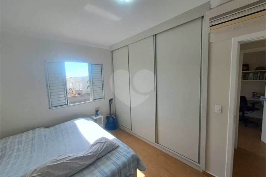 Linda Casa 3 dormitórios com piscina - R$ 950.000,00