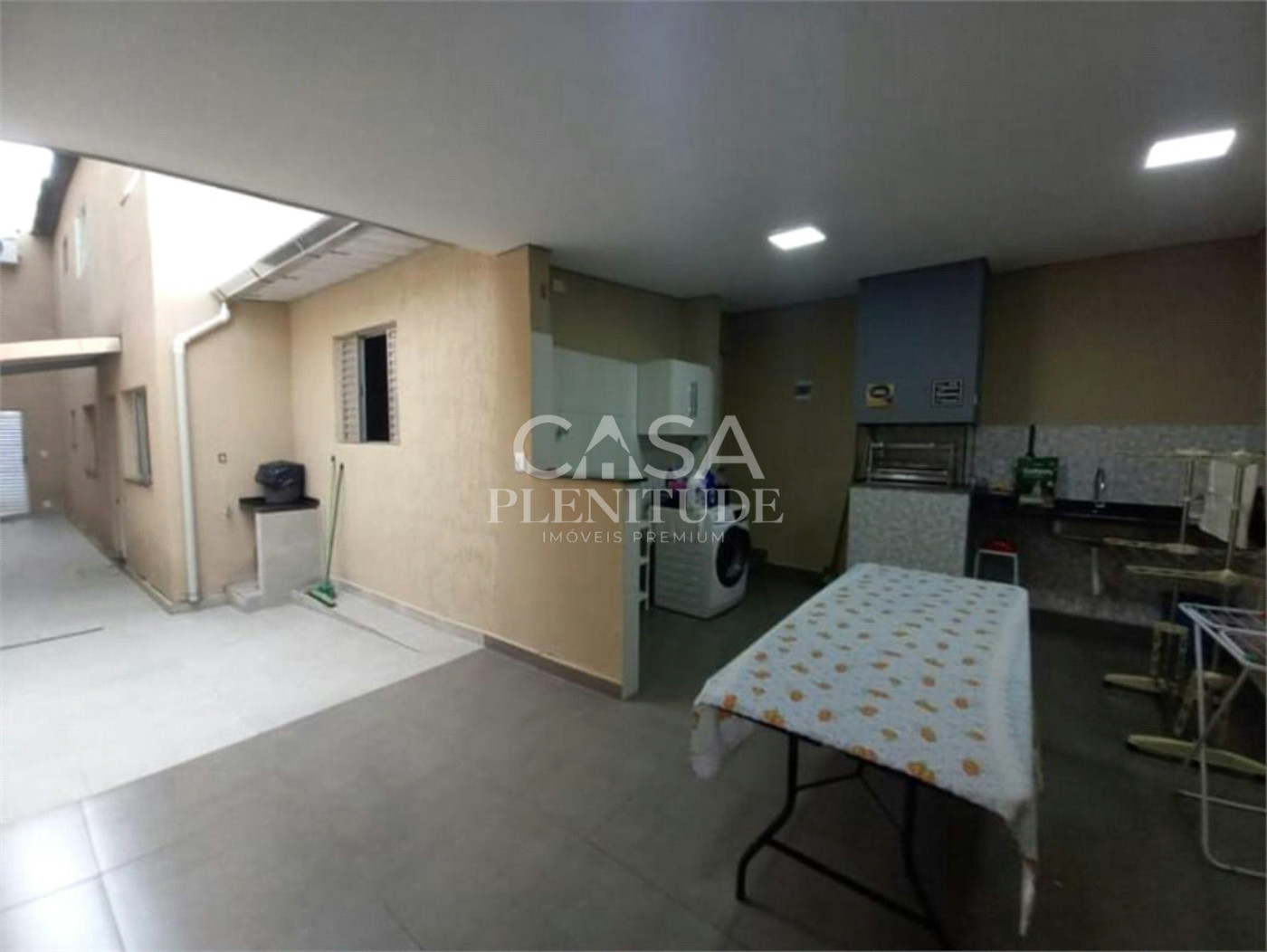 Sobrado à venda com 3 quartos, sendo 1 suíte, em Jardim Abaeté, Sorocaba, SP