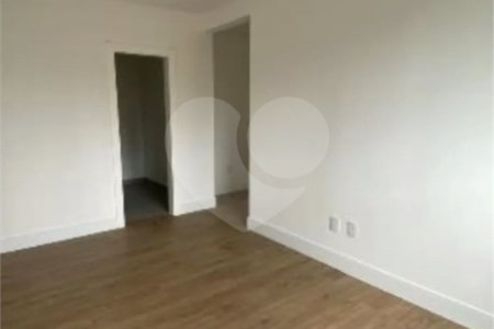Apartamento à venda com 4 suítes em Meia Praia, Itapema, SC