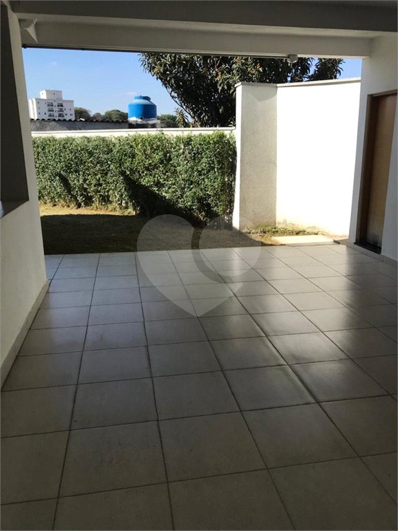 Casa à venda com 2 suítes no condomínio Independence, São Paulo - SP