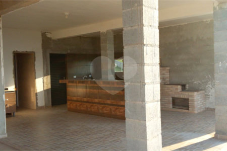Chácara à venda com 3 quartos, sendo 1 suíte,  em Botujuru, Mogi das Cruzes, SP