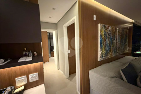 Apartamento à venda com 4 quartos, sendo 1 suíte, em Cerqueira César, São Paulo, SP