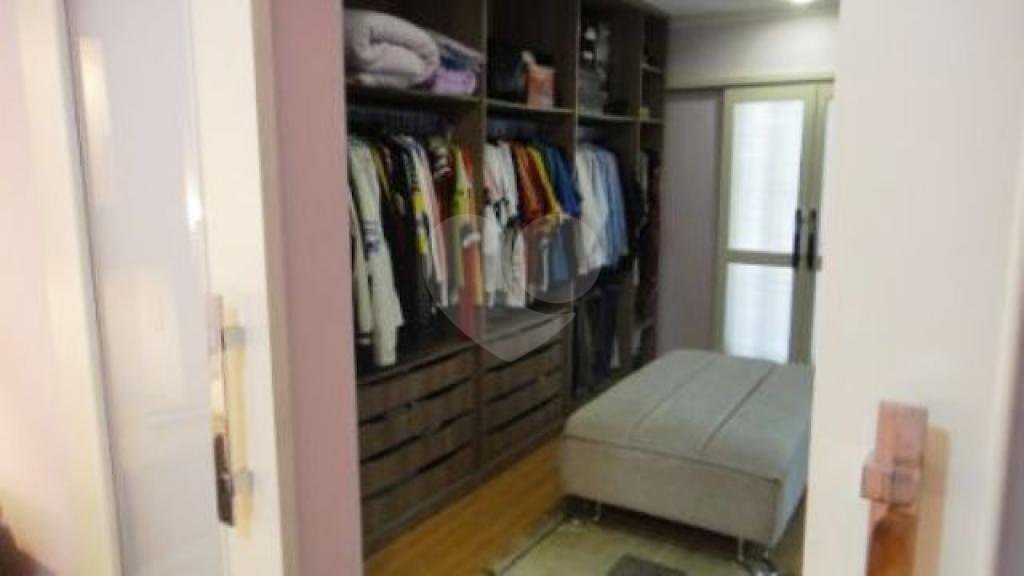 Sobrado à venda com 3 quartos, sendo 1 suíte, em Vila das Palmeiras, Guarulhos, SP