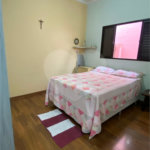 Casa à venda com 3 quartos, sendo 2 suítes, no condomínio Residencial Jardim Altos de Suzano, Suzano - SP