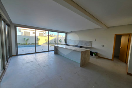 Casa sobrado 3 suítes com piscina Parque Faber IV