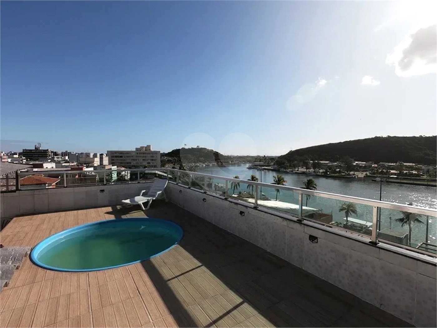 Cobertura Duplex para venda no Edificio Tarre Junior em Cabo Frio/RJ.
