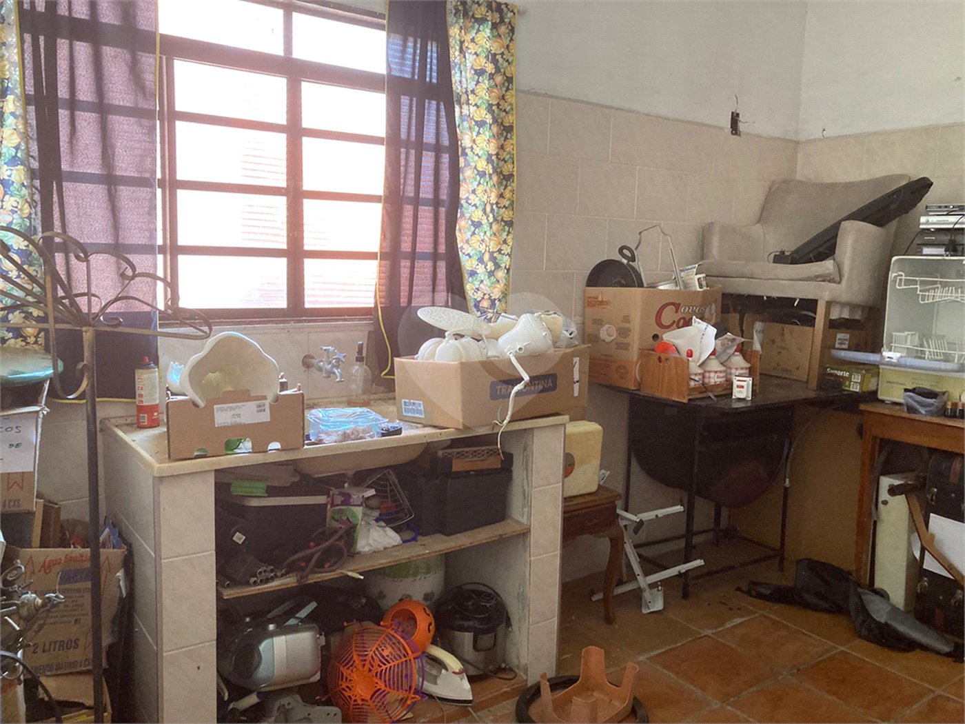 Vende-se excelente casa próxima ao Centro