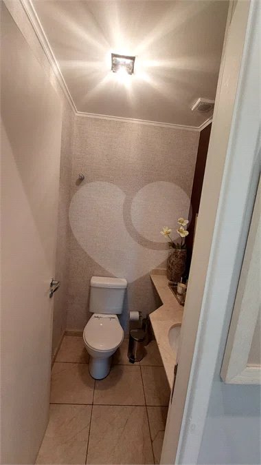 Apartamento de 3 quartos, mobiliado, para locação no Paraíso