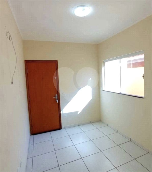 Investimento Certeiro na Gleba 1: Apartamento 1 DormItório, Quintal e Localização que Aluga Fácil
