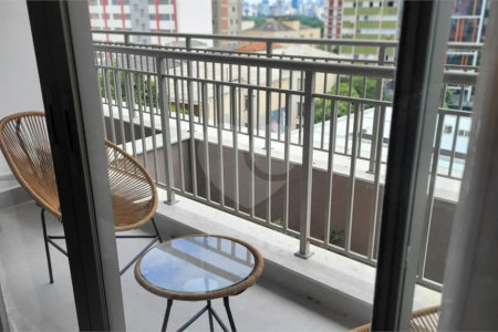 Studio sofisticado, totalmente mobiliado e pronto para morar