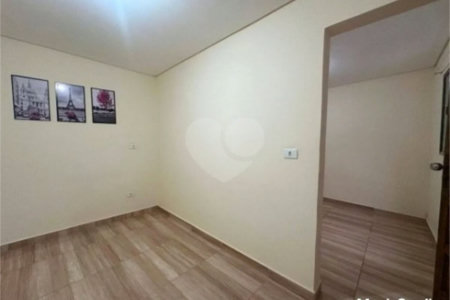 Casa com 200m² , 5 dormitórios , sendo 1 suíte , 3 vagas de garagem , à venda em Guarulhos.