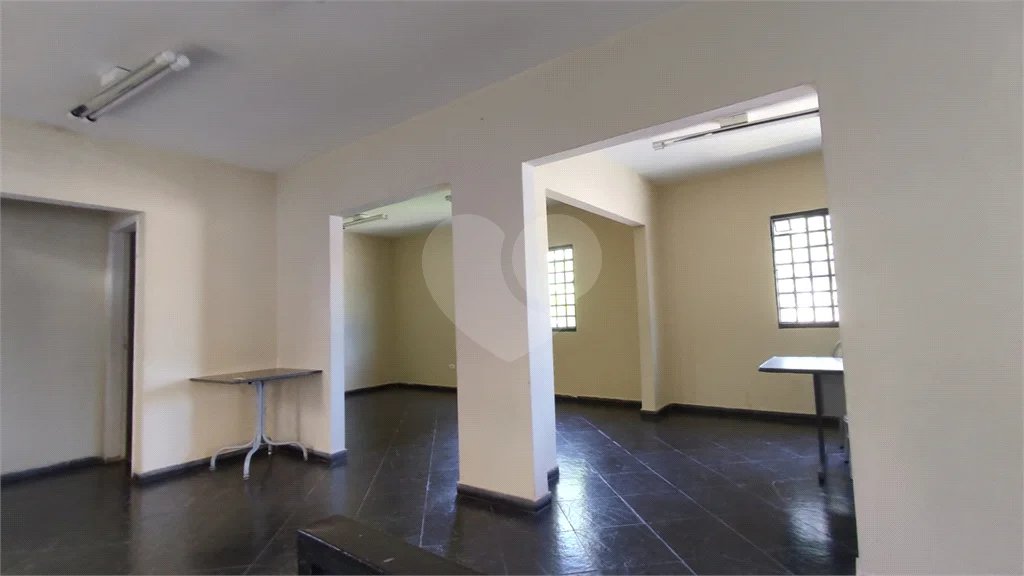 Apartamento à venda no Edifício Amarante no Bairro Jaraguá em Piracicaba - SP.