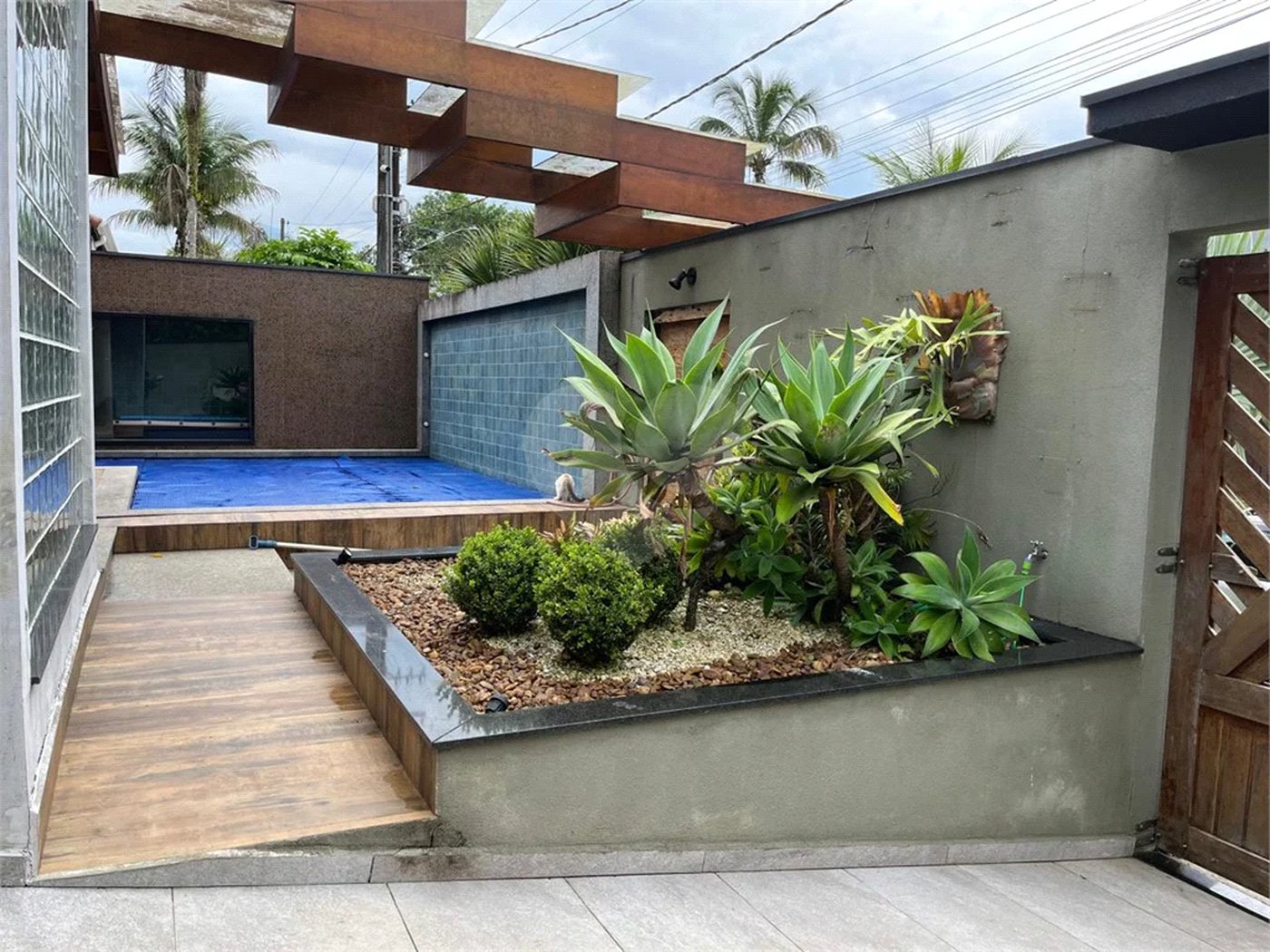 Casa à venda com 4 suítes em Boracéia, São Sebastião, SP