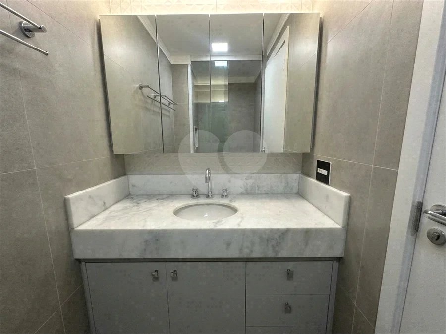 Apartamento com 3 quartos para alugar no Condomínio Cumaru, Jardim Marajoara São Paulo - SP