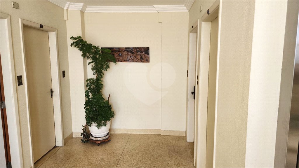 Apartamento no Condomínio Edifício Manaus em Ribeirão Preto para Venda