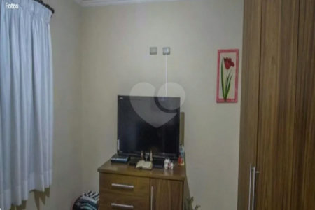 Casa com 150m² , 3 dormitórios , sendo 3 suítes , 4 vagas , à venda na Vila Formosa.