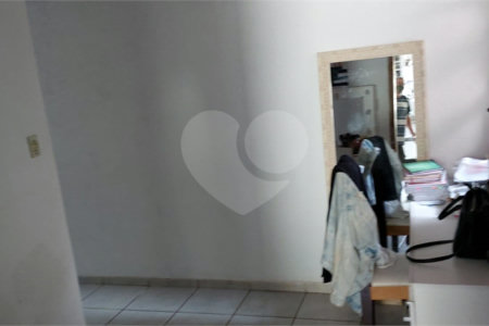 Casa Térrea para venda.