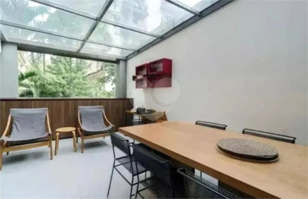 Apartamento no Jardim Paulista 76 m² 1 vaga